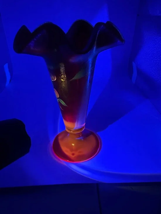 Fenton 109th Anniversary Iridescent Ruffled Hand-Painted Carnival Glass Vase - Picture 8 of 9